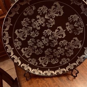 Decorative plate. Large in size